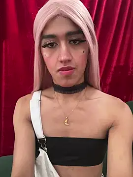 Luna Sissy  online show from 06/06/26, 02:00