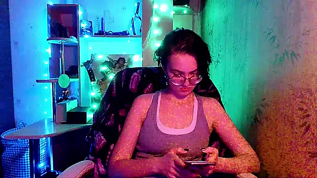 Snapshot of Alessa_Kiss chatting on 05/21/26, 12:56 Alessa Kiss online show from 05/21/26, 12:56