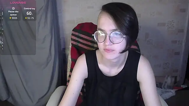 Snapshot of Alessa_Kiss chatting on 06/21/26, 10:40 Alessa Kiss online show from 06/21/26, 10:40