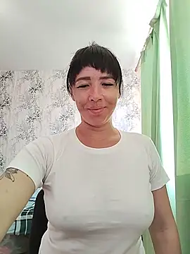 Snapshot of -KARINA-LOVE- chatting on 05/18/26, 01:56 -KARINA-LOVE- online show from 05/18/26, 01:56