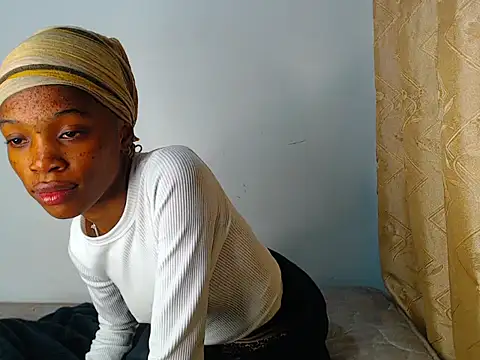 PetiteBarbie 05 online show from 06/11/26, 12:32