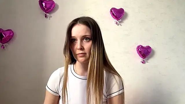 Snapshot of MarryMurietto chatting on 06/23/26, 02:37 MarryMurietto online show from 06/23/26, 02:37
