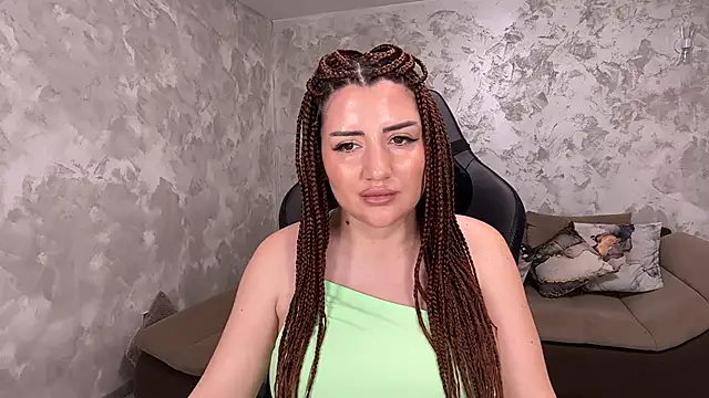 SophiePale online show from 02/11/25, 09:14