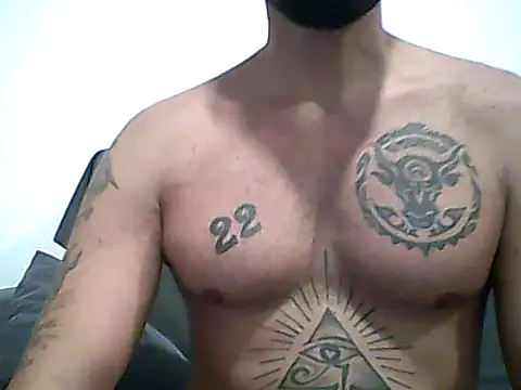 Alessandromagno8 online show from 05/26/26, 06:26