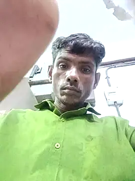 Snapshot of Hot-Parinda200 chatting on 05/13/26, 11:11 Hot-Parinda200 online show from 05/13/26, 11:11