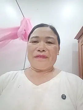Snapshot of -Lytina- chatting on 06/01/26, 02:52 -Lytina- online show from 06/01/26, 02:52