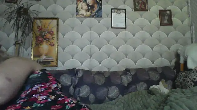 Snapshot of MarinaFarina53 chatting on 06/20/26, 07:44 MarinaFarina53 online show from 06/20/26, 07:44