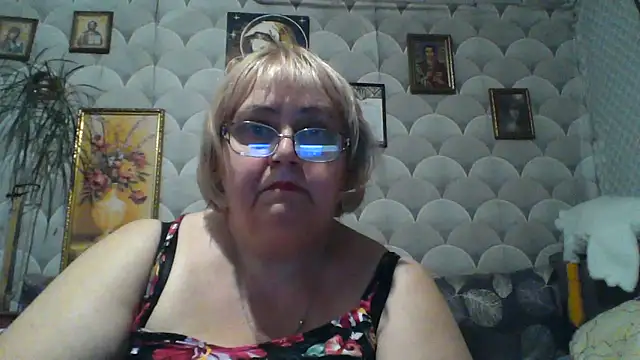 Snapshot of MarinaFarina53 chatting on 06/20/26, 08:22 MarinaFarina53 online show from 06/20/26, 08:22
