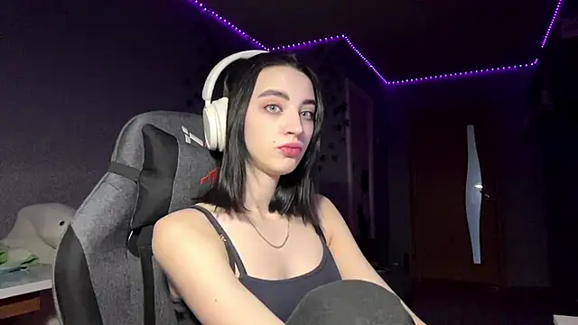 NightFoxxx online show from 05/31/26, 09:05