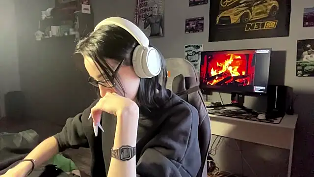 NightFoxxx online show from 06/02/26, 07:10
