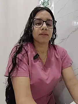 Snapshot of alanahot94 chatting on 07/23/26, 05:00 alanahot94 online show from 07/23/26, 05:00