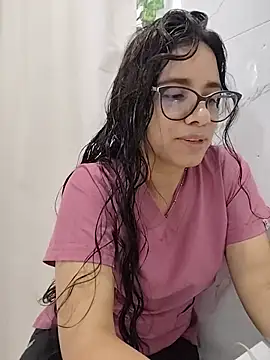 Snapshot of alanahot94 chatting on 07/27/26, 04:36 alanahot94 online show from 07/27/26, 04:36