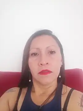 Snapshot of Vely_ chatting on 05/15/26, 04:58 Vely online show from 05/15/26, 04:58