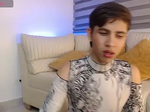 Snapshot of joshua_saenz_ chatting on 07/04/26, 03:45 joshua saenz online show from 07/04/26, 03:45