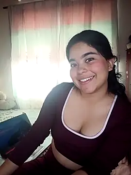 Snapshot of MiiaHott_W chatting on 05/30/26, 01:19 MiiaHott W online show from 05/30/26, 01:19