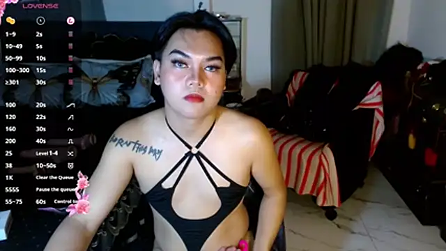 RoyalSeductress online show from 06/23/26, 11:52