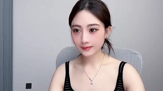 Snapshot of _222Mia chatting on 06/18/26, 04:13 222Mia online show from 06/18/26, 04:13