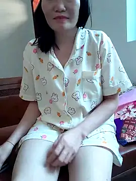 Snapshot of -Trici- chatting on 06/11/26, 01:16 -Trici- online show from 06/11/26, 01:16