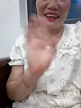 Snapshot of -Trici- chatting on 06/26/26, 11:47 -Trici- online show from 06/26/26, 11:47