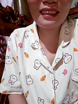 Snapshot of -Trici- chatting on 06/30/26, 01:17 -Trici- online show from 06/30/26, 01:17