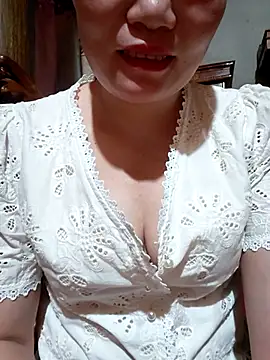 Snapshot of -Trici- chatting on 07/07/26, 09:19 -Trici- online show from 07/07/26, 09:19