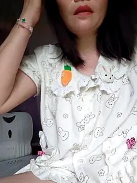 Snapshot of -Trici- chatting on 08/03/26, 11:52 -Trici- online show from 08/03/26, 11:52
