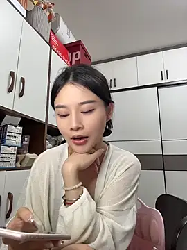 cuteluky18 online show from 05/29/26, 12:58