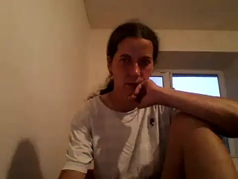 Snapshot of DanicaFey chatting on 06/25/26, 06:12 DanicaFey online show from 06/25/26, 06:12