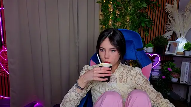 AnnaPeters online show from 05/11/26, 12:11