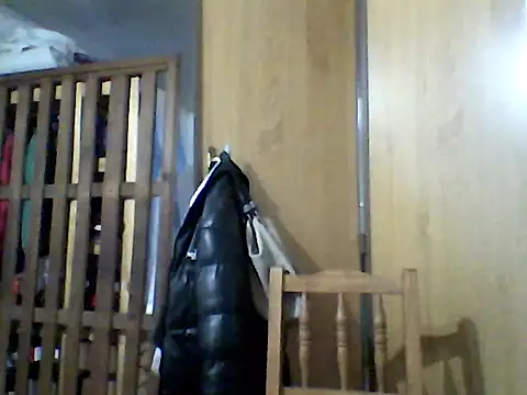 Snapshot of AllisonLove2 chatting on 06/27/26, 03:50 AllisonLove2 online show from 06/27/26, 03:50