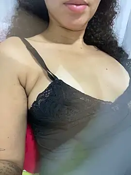 venuseyes25 online show from 05/17/26, 04:10