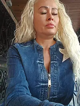 MILFBARBY online show from 10/02/25, 07:15