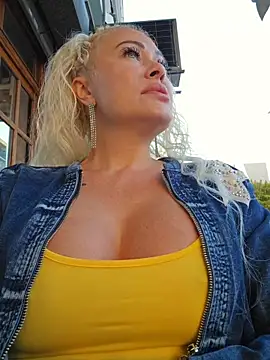 MILFBARBY online show from 10/05/25, 06:56