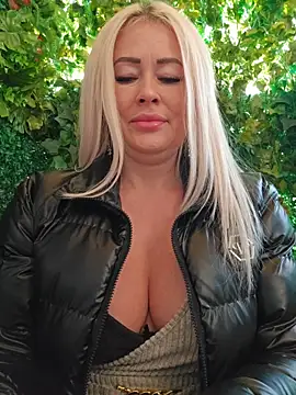 MILFBARBY online show from 11/29/25, 08:17