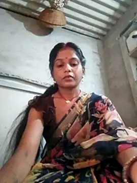 Snapshot of CHANDNi_700 chatting on 06/02/26, 12:40 CHANDNi 700 online show from 06/02/26, 12:40