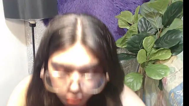 RoseAmarie online show from 06/18/26, 09:19