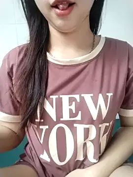 Snapshot of Emilysexy_cut chatting on 07/01/26, 04:14 Emilysexy cut online show from 07/01/26, 04:14
