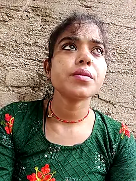 Snapshot of Mahi_Love0143 chatting on 08/04/26, 03:43 Mahi Love0143 online show from 08/04/26, 03:43