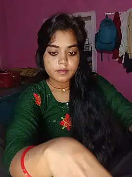 Snapshot of Mahi_Love0143 chatting on 08/05/26, 04:21 Mahi Love0143 online show from 08/05/26, 04:21