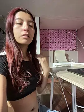 EveRave Pink online show from 06/23/26, 11:19