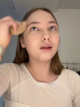 EvaVea online show from 06/23/26, 04:27