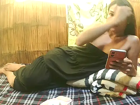 Sexy UncutTrans online show from 06/03/26, 11:13