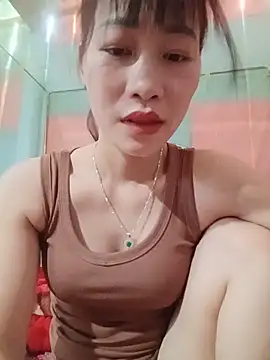 Snapshot of Logii_x chatting on 05/15/26, 09:27 Logii x online show from 05/15/26, 09:27