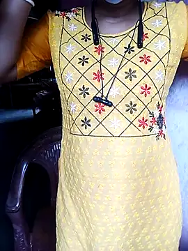 Curvy Rhea online show from 05/22/26, 07:37