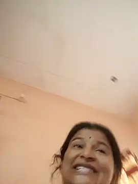 kirti-sharma online show from 05/17/26, 03:37