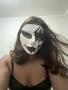 cherrybr01 online show from 05/11/26, 07:47