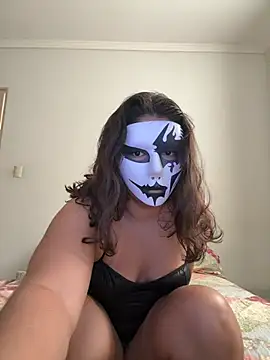 cherrybr01 online show from 05/13/26, 04:04