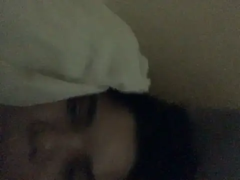 Snapshot of Cliaclara chatting on 07/05/26, 03:52 Cliaclara online show from 07/05/26, 03:52
