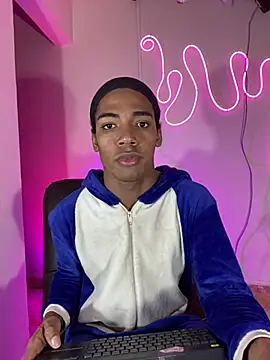 violeta E  online show from 06/24/26, 04:33