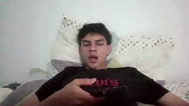 Snapshot of GhostBoyX66 chatting on 06/20/26, 12:03 GhostBoyX66 online show from 06/20/26, 12:03